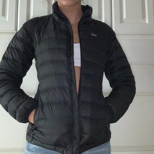 Fitted Patagonia Puffy Jacket